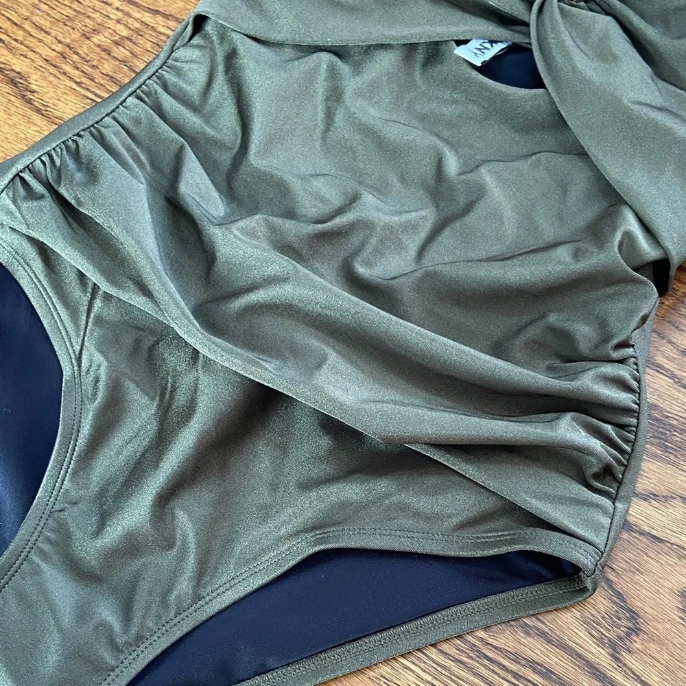 DKNY Women's Olive Twist-Front One-Piece Swimsuit‎ Small NWOT - Picture 5 of 11
